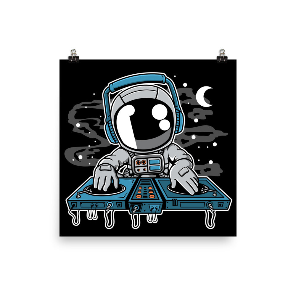 Astronaut Turntable - Matte Poster - 10 x 10