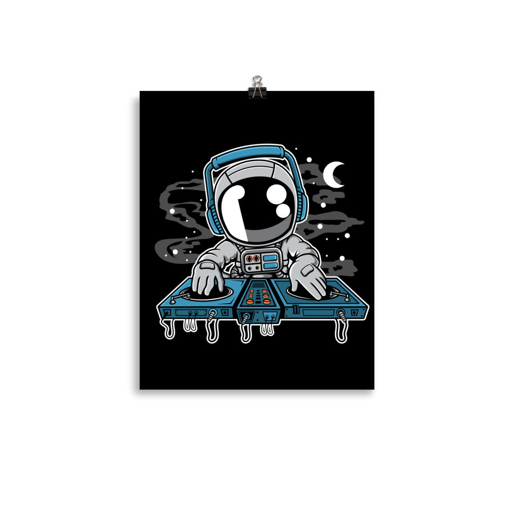 Astronaut Turntable - Matte Poster - 11 x 14